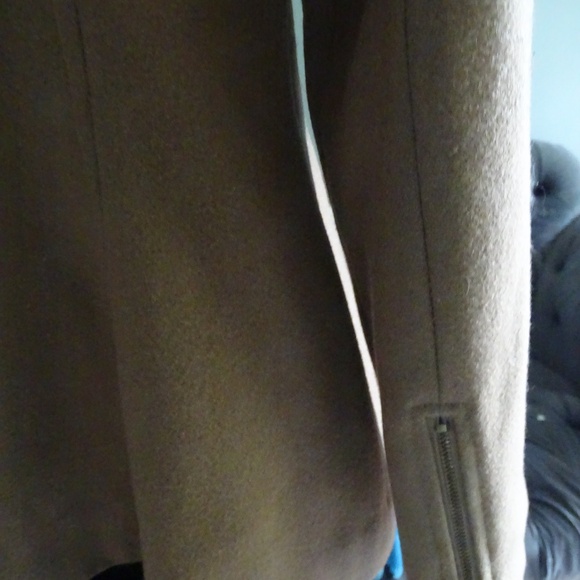 VINTAGE TULLE WOOL COAT - Picture 3 of 3